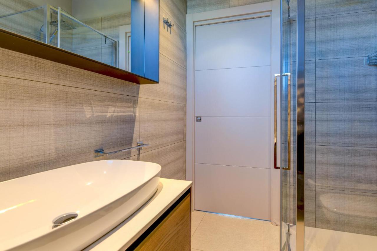 Rio Beach Apartment Дезенцано-дель-Гарда Экстерьер фото
